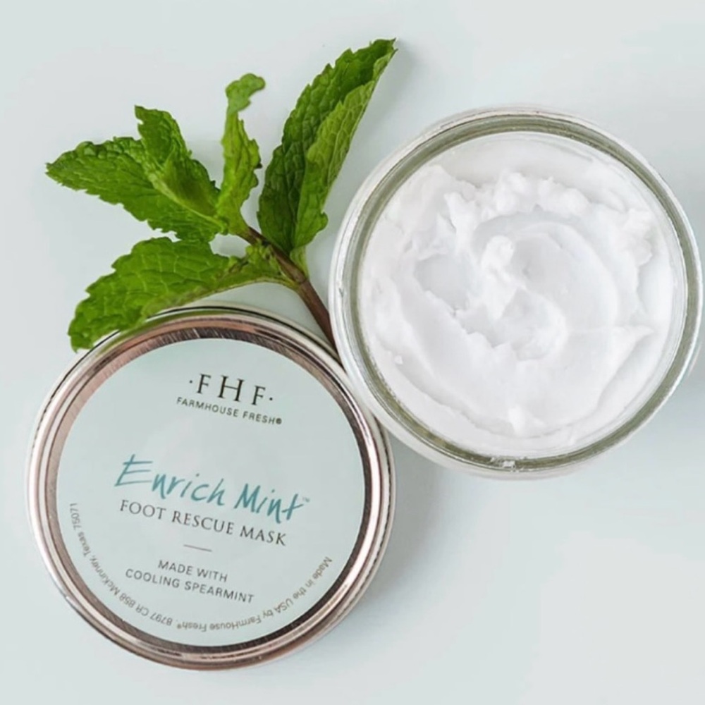Farmhouse Fresh Enrich Mint Foot Rescue Mask